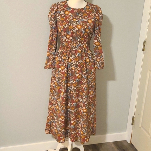 Hayden Dresses & Skirts - NWOT Hayden floral dress